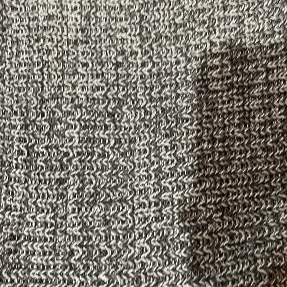 Pink Rose Gray/White Sweater in Size Small - Picture 3 of 4